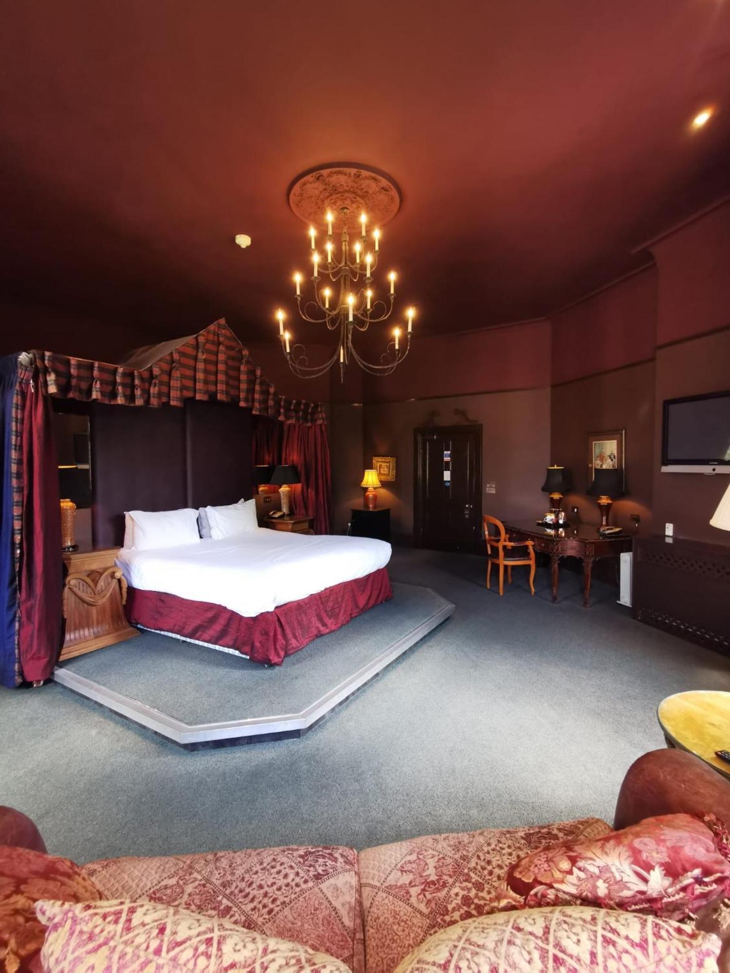 Ruthin Castle Hotel And Spa Eksteriør bilde